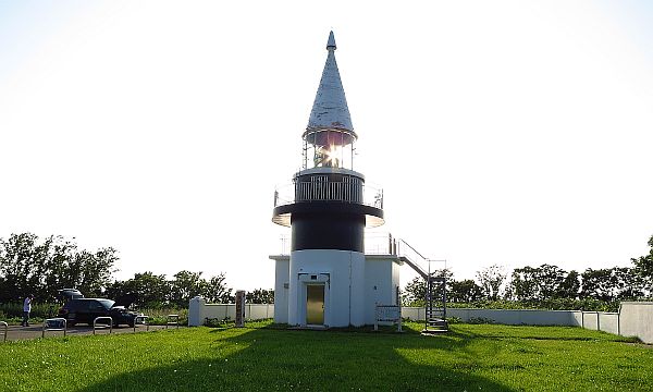 茂津多岬灯台