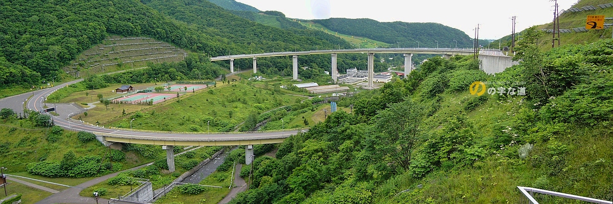 朝里スカイループ（朝里大橋）全景
