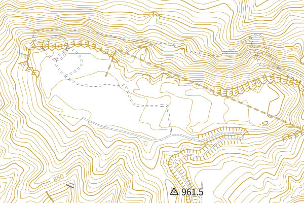 地理院地図に野坂レポートの叶山鉱山平面図を重ねてみる