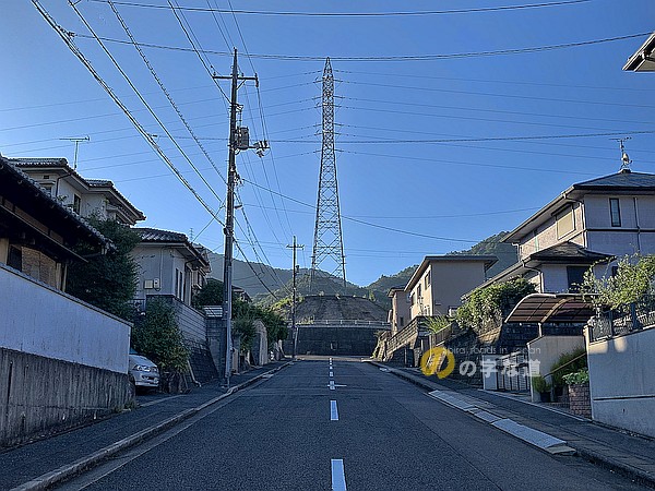 大和台団地 中国電力 吉田広島線173号鉄塔ロータリーを北西側から眺める