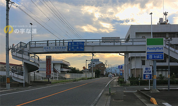 小松横断歩道橋全景