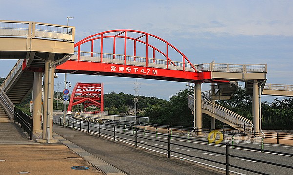 第二音戸大橋と坪井広場横断歩道橋（第三音戸大橋）