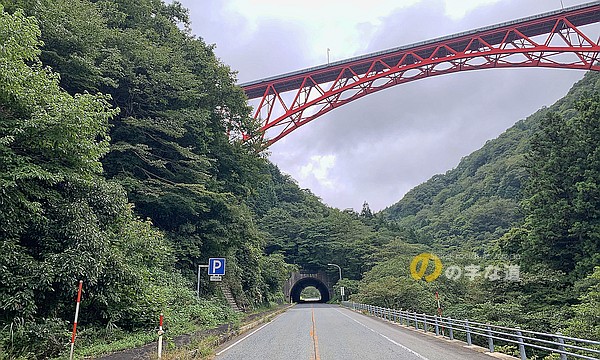 坂根トンネル北側から三井野大橋を眺める
