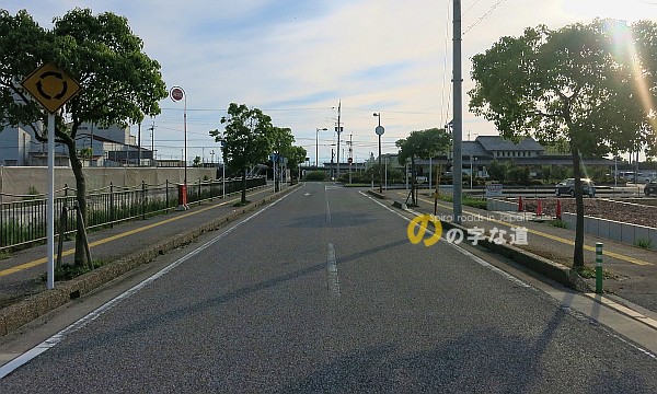 坂田駅前ロータリー全景