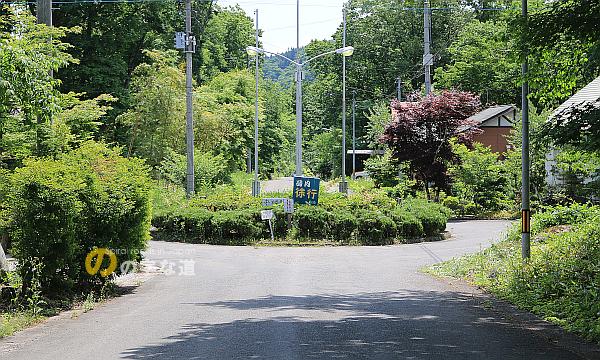 西側から眺める遠刈田温泉・蔵王苑ロータリー